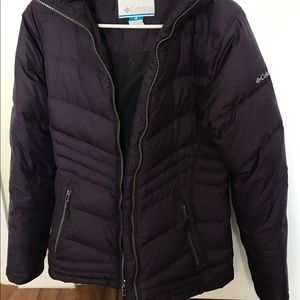 Womens Columbia down coat Size small